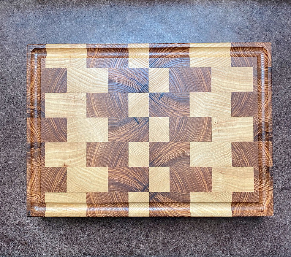 Schneidebrett mit Saftrinne l36,b25,5xh5cm