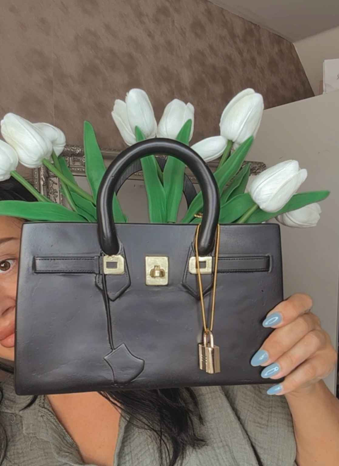 Sharon Handbag Vase Black