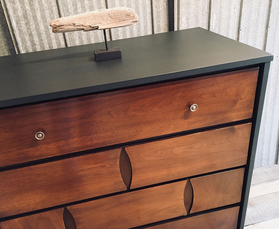 Thumbnail: vintage dresser