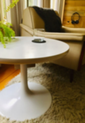 retro round side table