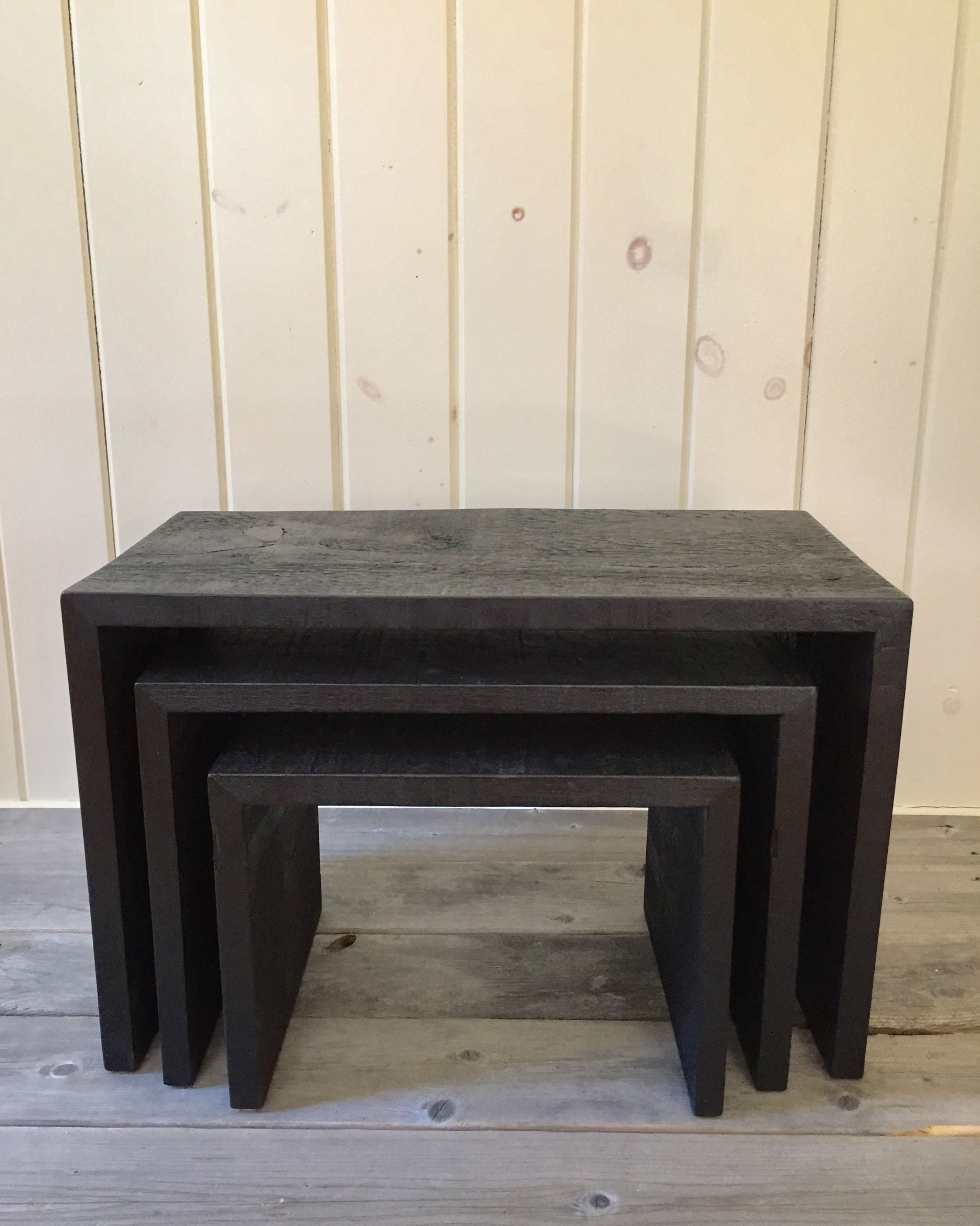 relove nesting tables