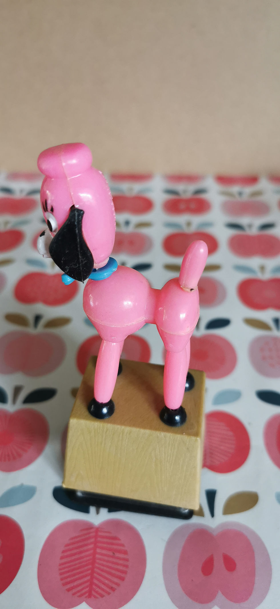 Miniature : WAKOUWA taille crayon chien