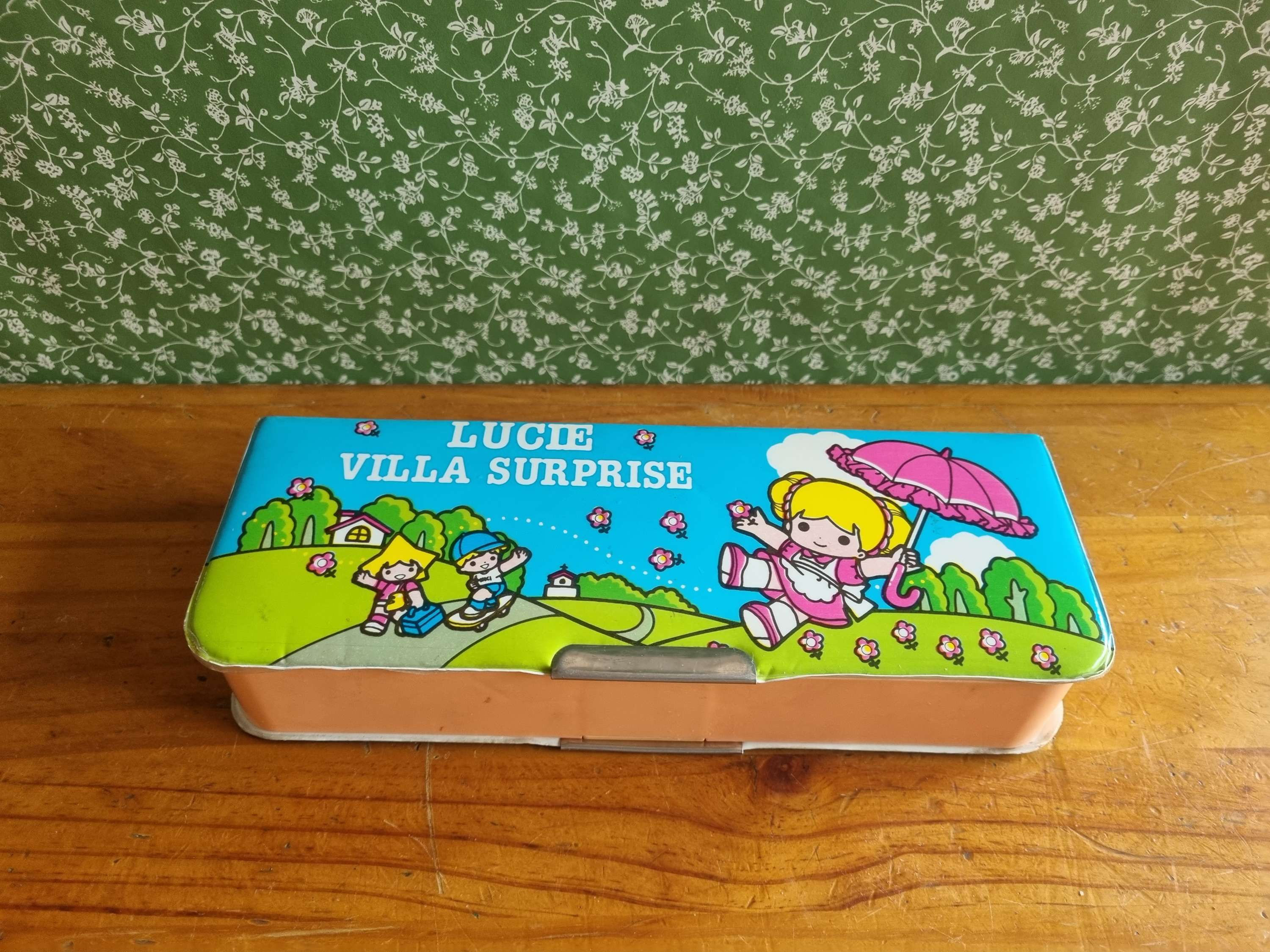 Lucie villa surprise 