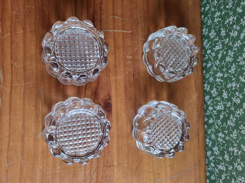 Miniature : Lot de 4 rehausser en verre pour table piano