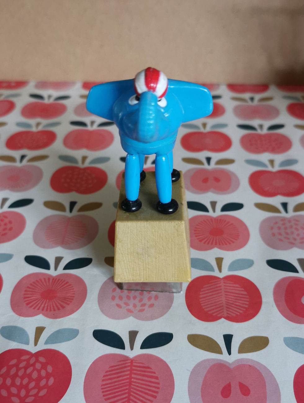 Miniature : WAKOUWA taille crayon éléphant