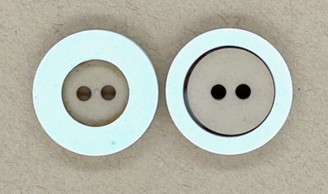 Thumbnail: Plastic Button - Two Tone (R953)