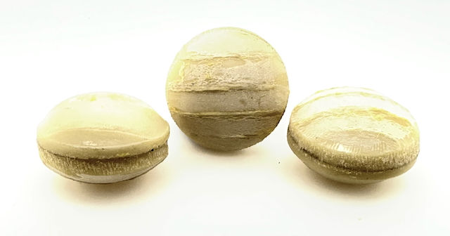 Celluloid Button 1940s (R934)
