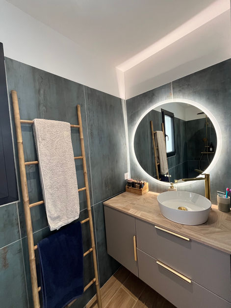 suite parentale salle de bain carrelage effet parquet carcassonne