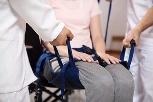 Cadeira de transferência e Mobilidade.jpg