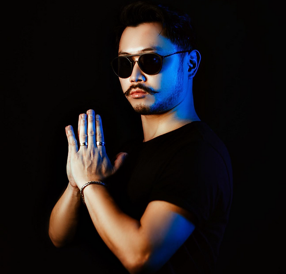 dj.png
