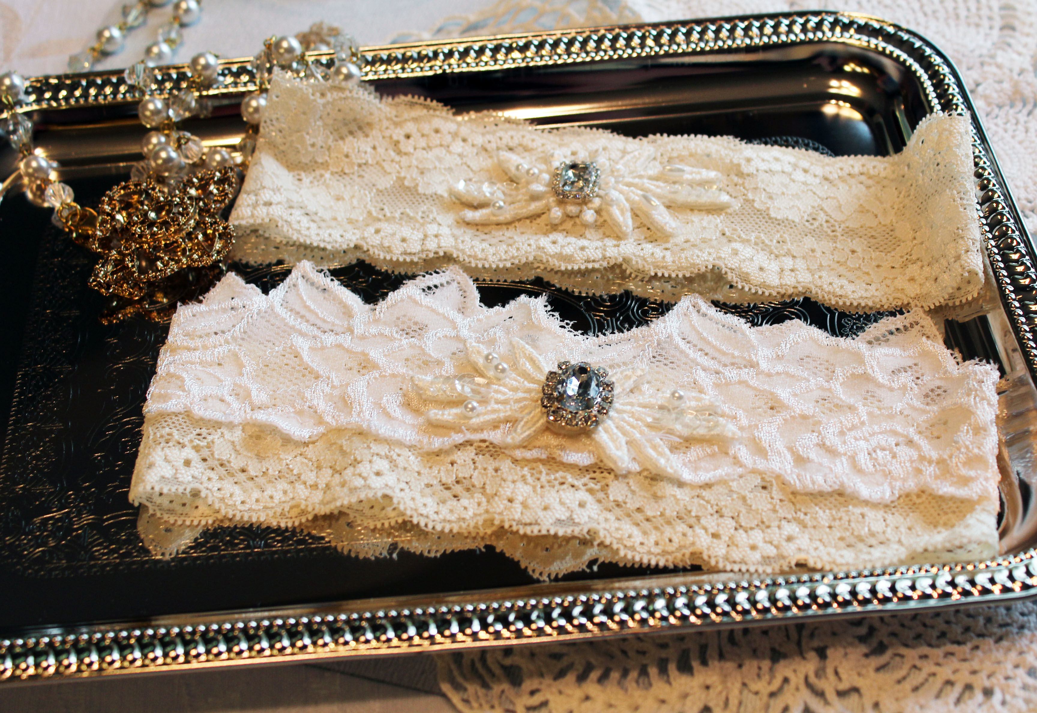 Simple Radiance Garter