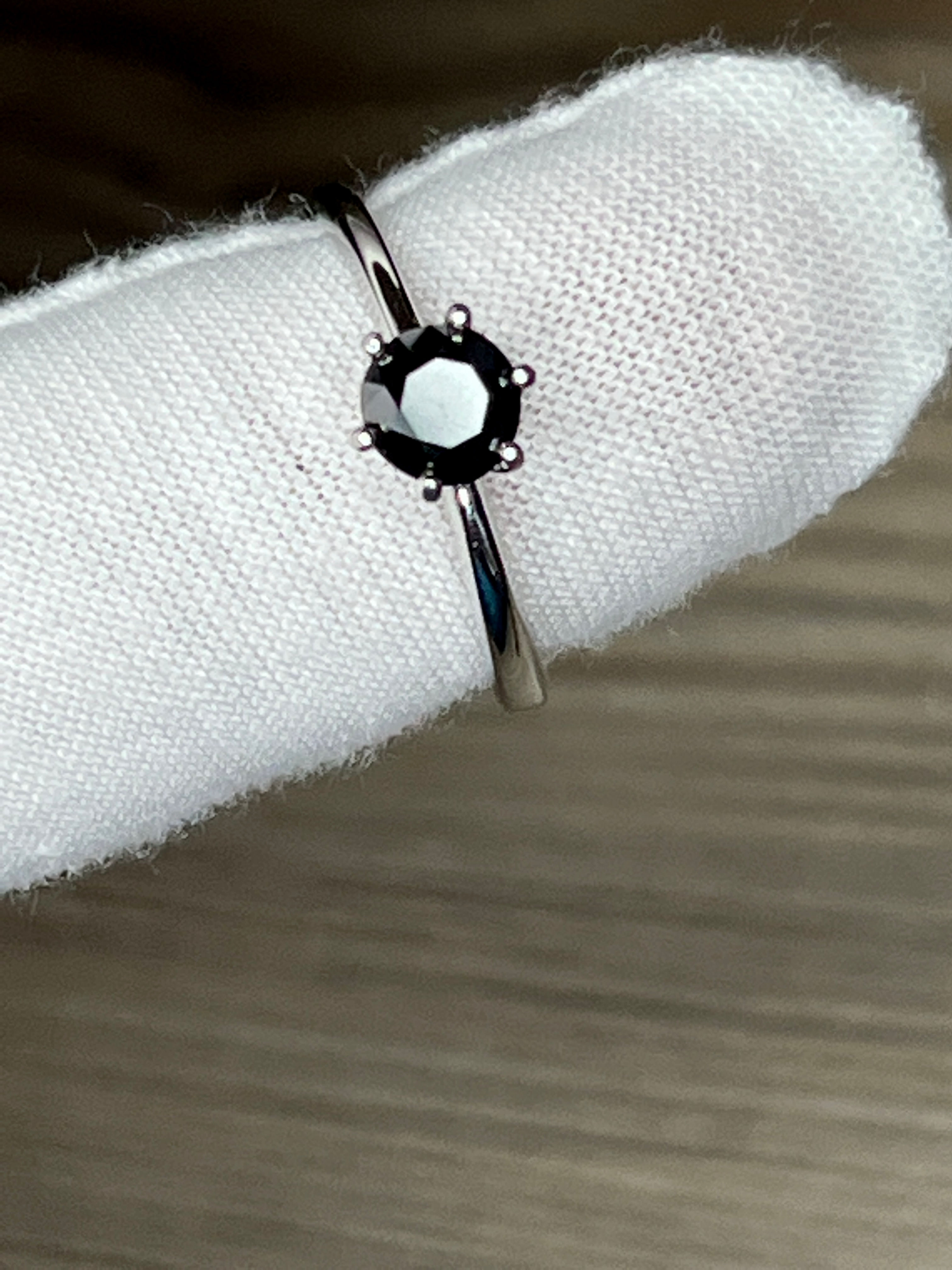 Bague argent Diamant Noir 0.58 ct