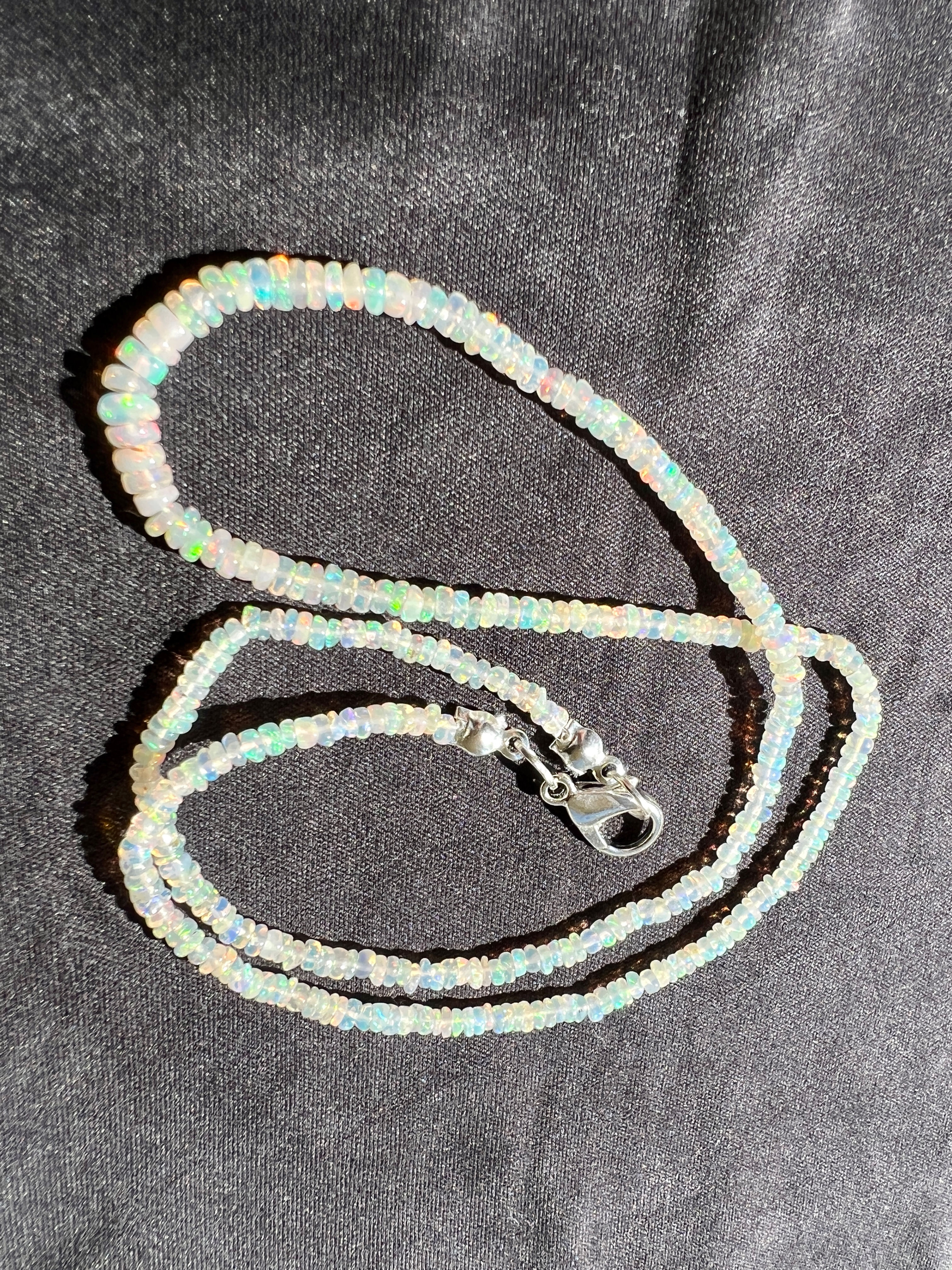 Collier Opale de 16.9 ct