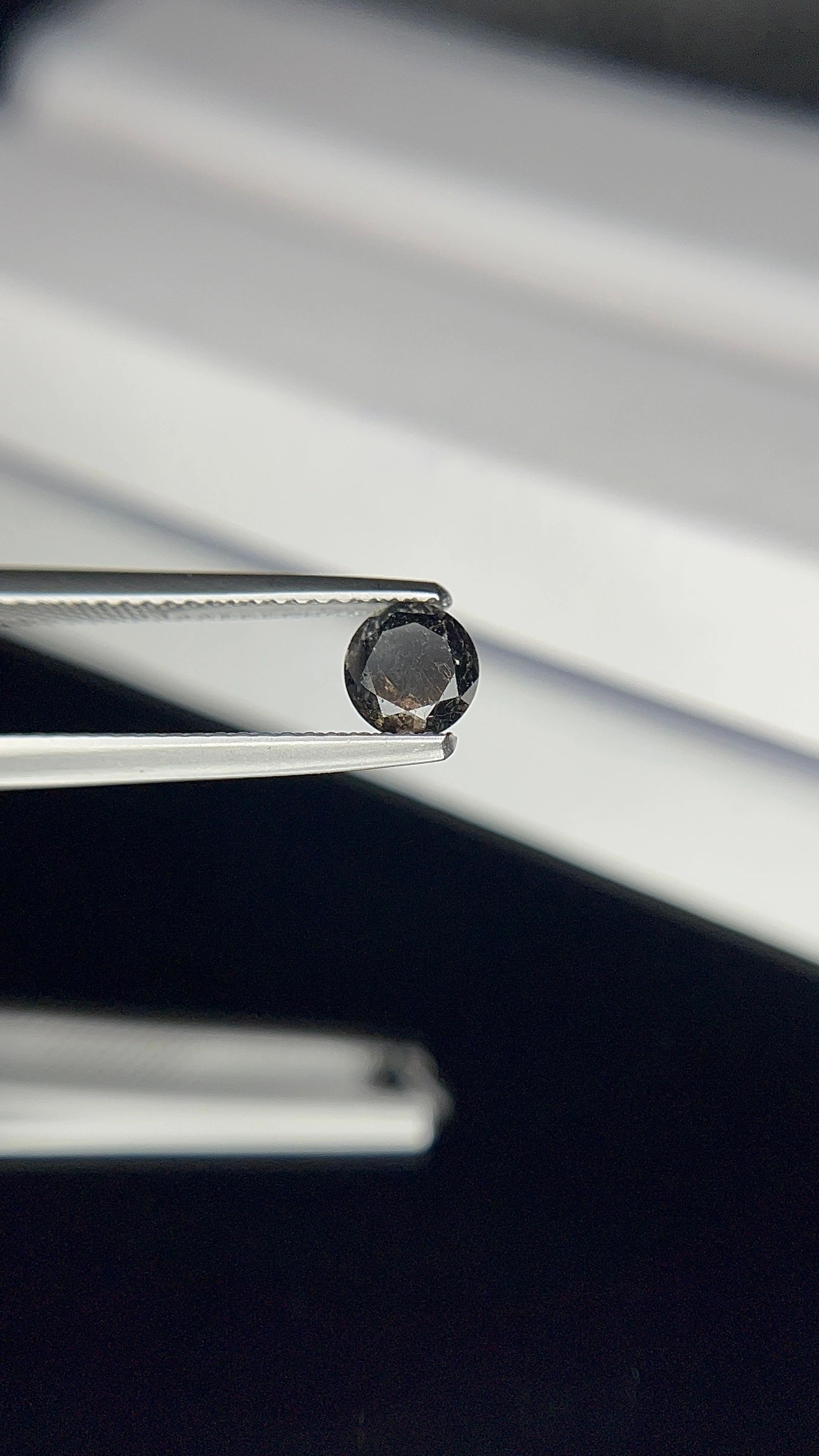 Diamant noir de 0,7 ct