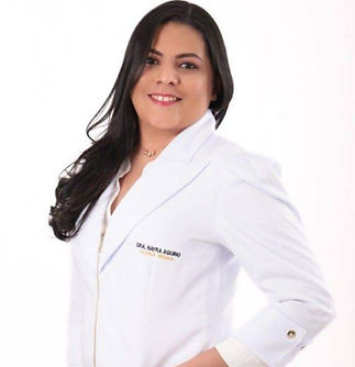 Dra. Nayra Aquino (Gastroenterologista)