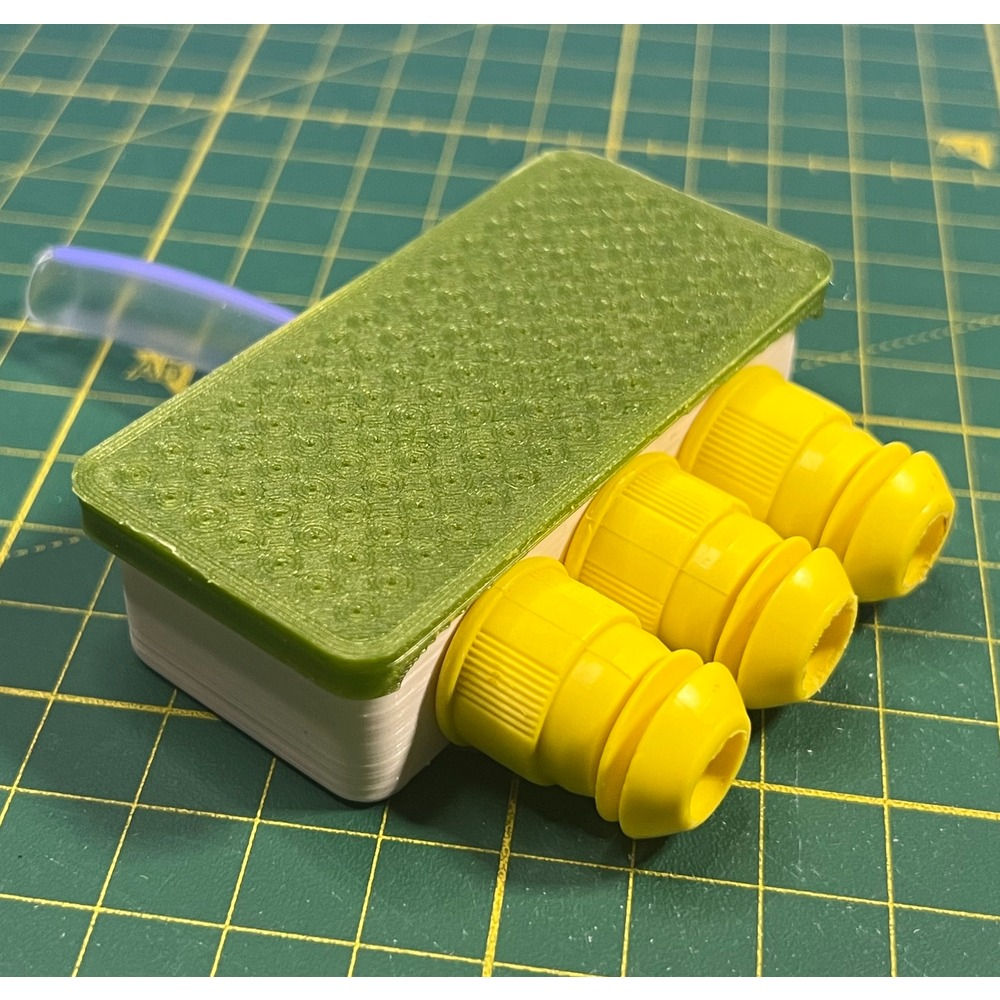 Tüm Karıncalar için Üçlü Çoğaltıcı