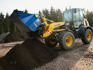 Case Study: Using Screening Buckets to Create High-Quality Compost [and Why the Gyru-Star 4-150MAX is Perfect for the Job]