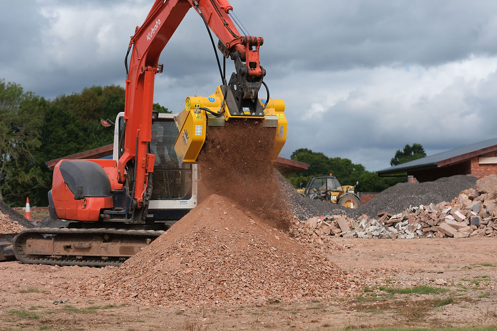 Gyru-Star 4-100HE screening aggregate on a construction project