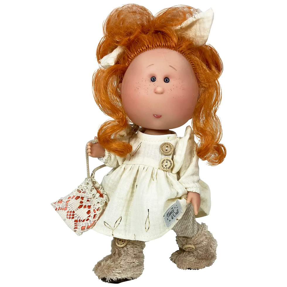 Mia Collector Doll Shopping