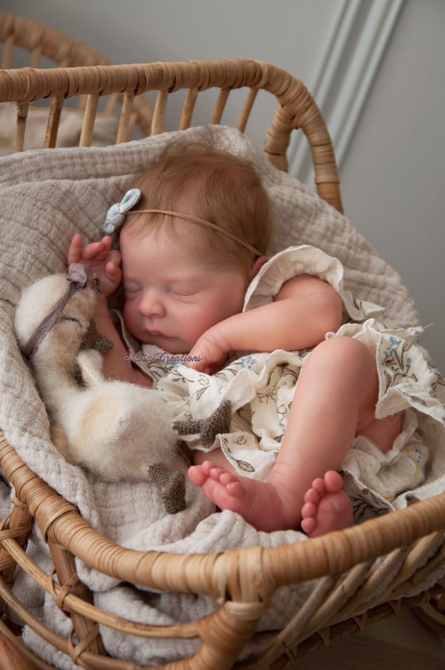 Thumbnail: Louelle 20" Reborn Doll4