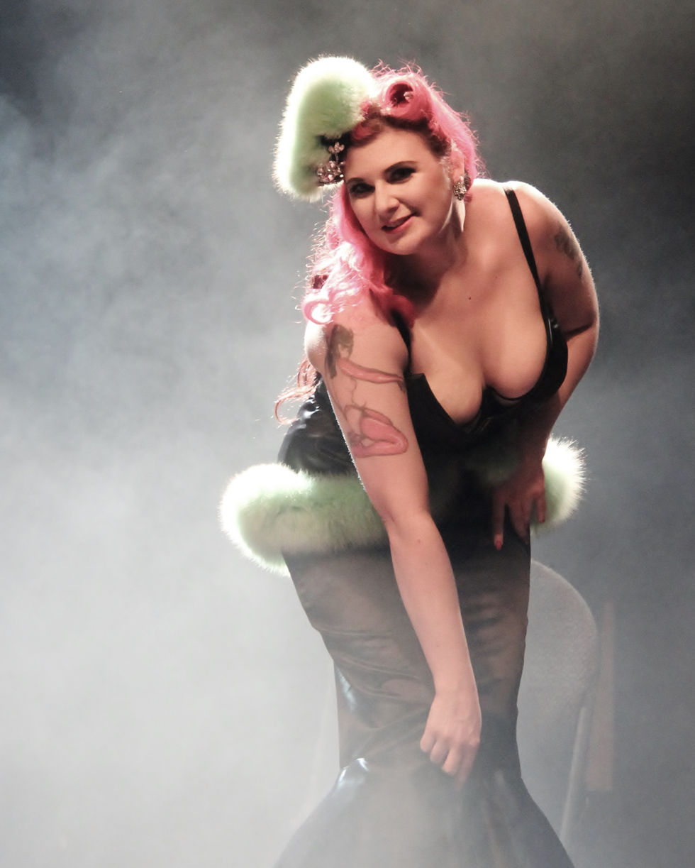 Rawesome Live Show Shot