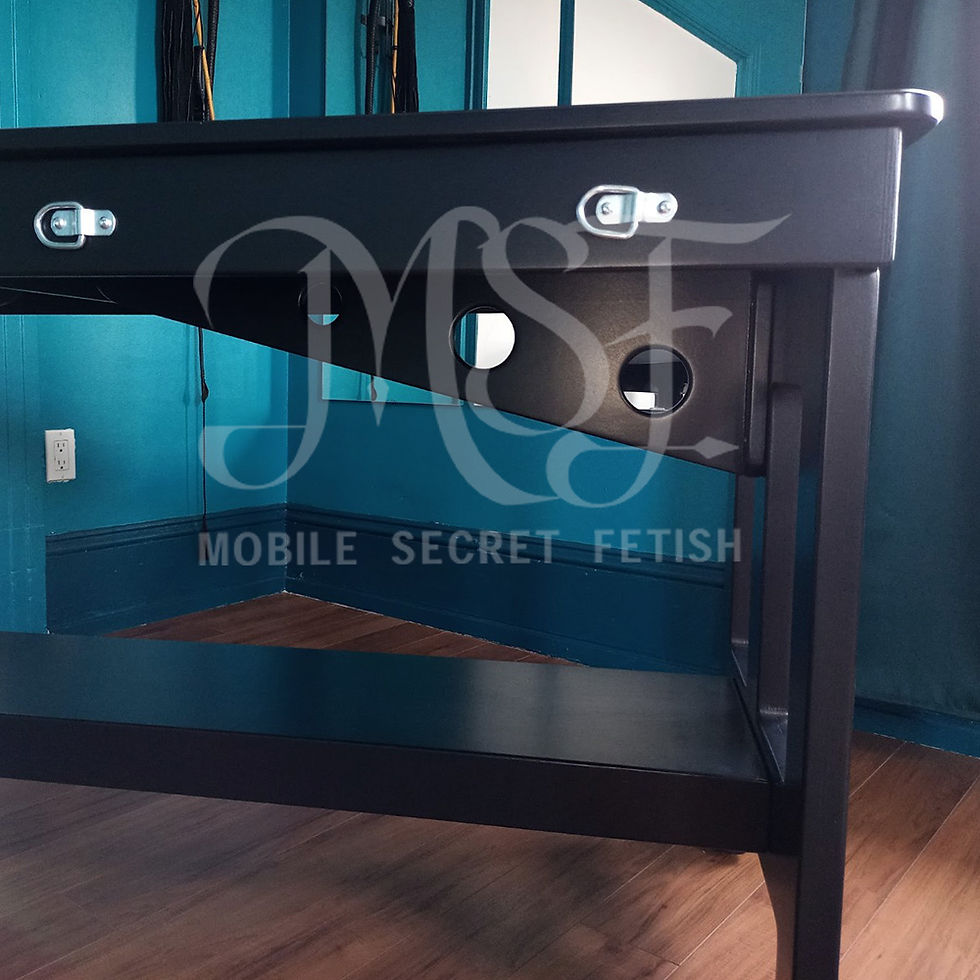 Miniature : Helena rétention table