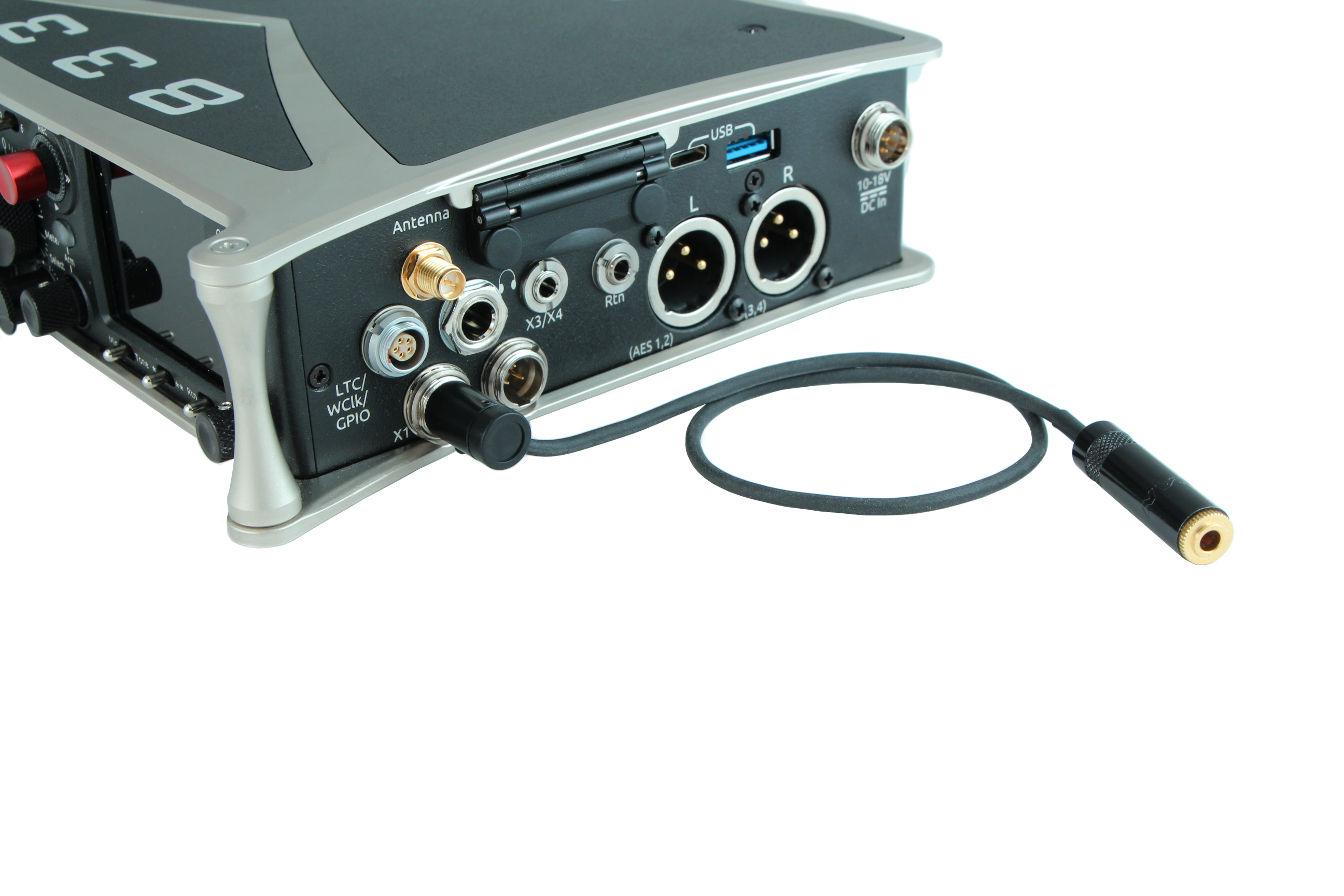 Low-Profile TA3F to 3.5mm TRS Female Inline