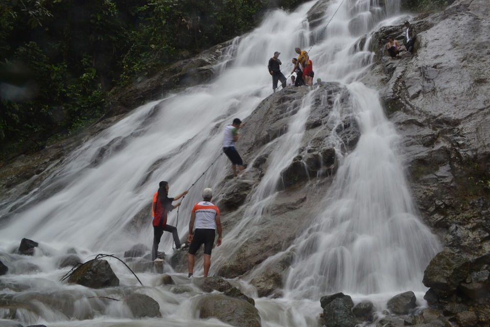 CASCADAS PARROQUIA EL ESFUERZO