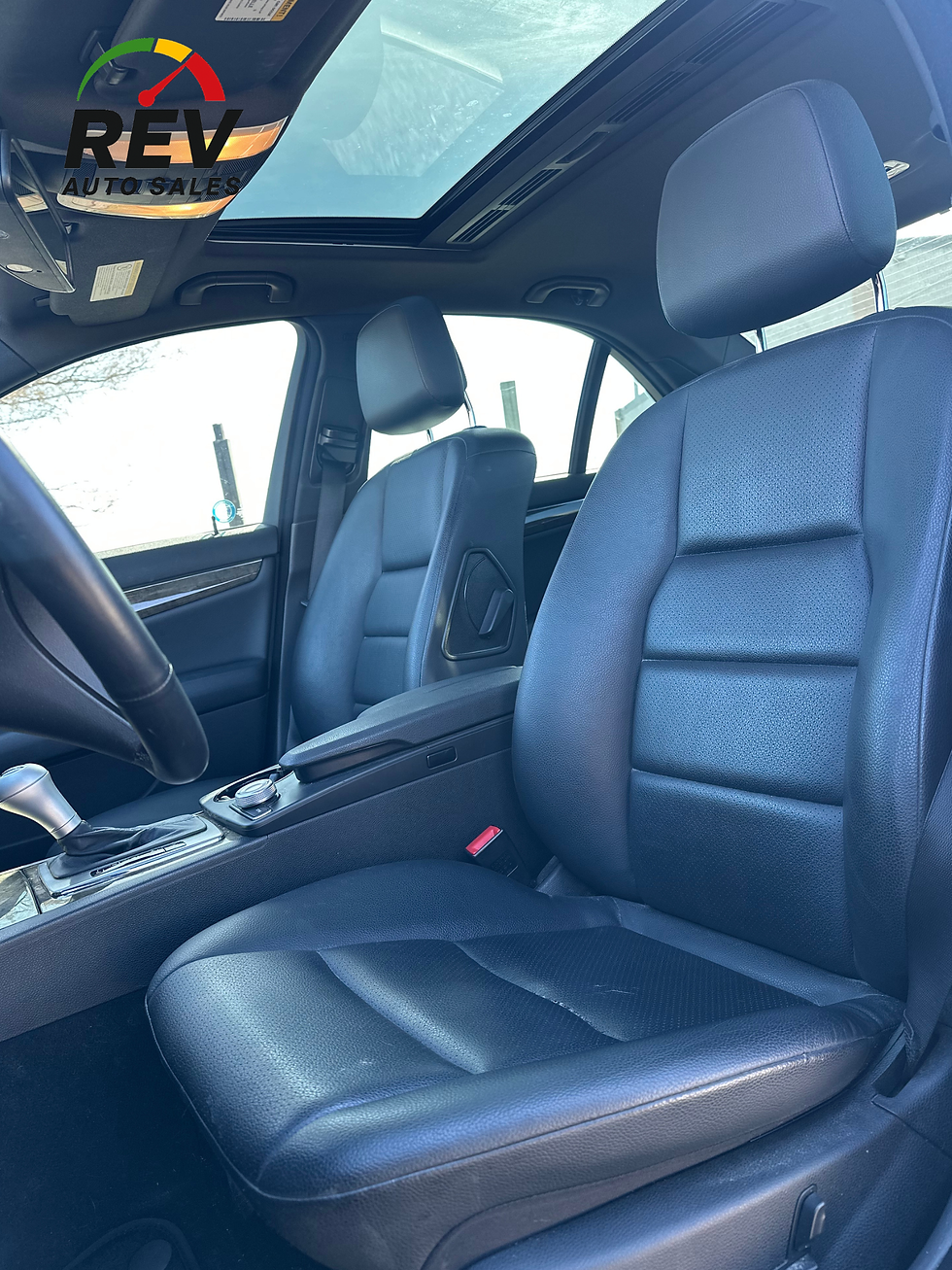 Thumbnail: 2011 Mercedes-Benz C300 4Matic