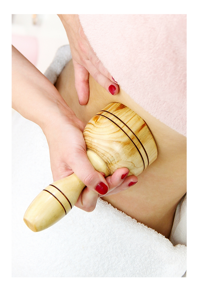 Séance de maderothérapie : massage du ventre avec un coupe suédoise pour sculpter le corps , casser la cellulite,améliorer la circulation lymphatique proposé par Lueur d'Aur'Or cabinet de massages bien-être à Venansault en Vendée
