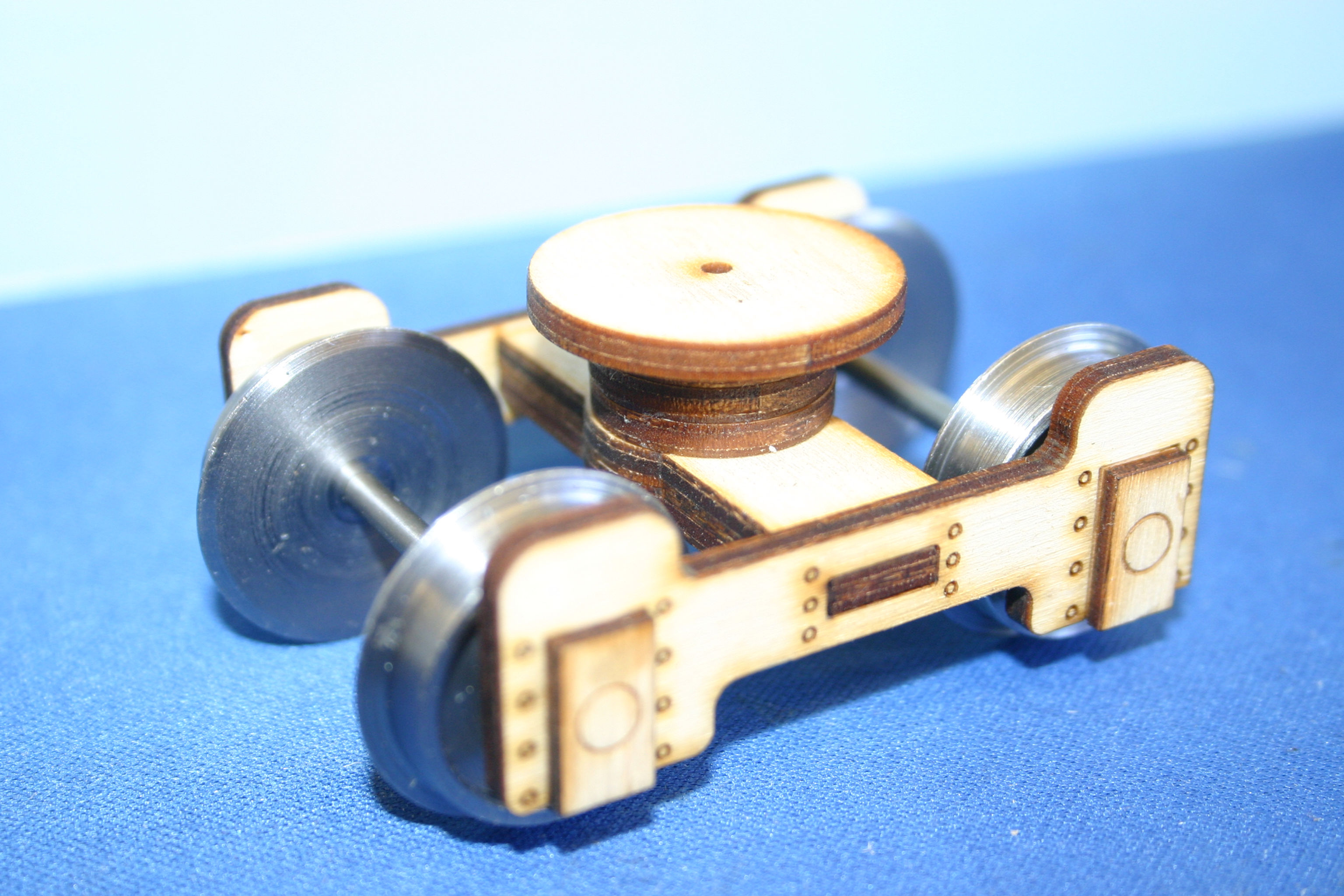 Large Laser freelance bogies