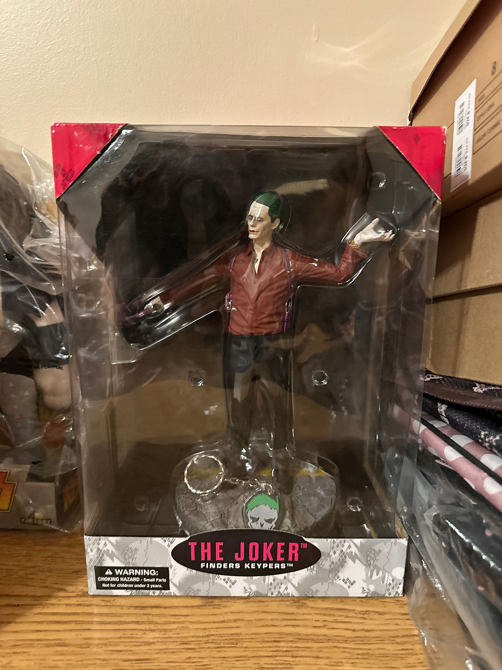 Thumbnail: The joker finders keypers collectible statue 