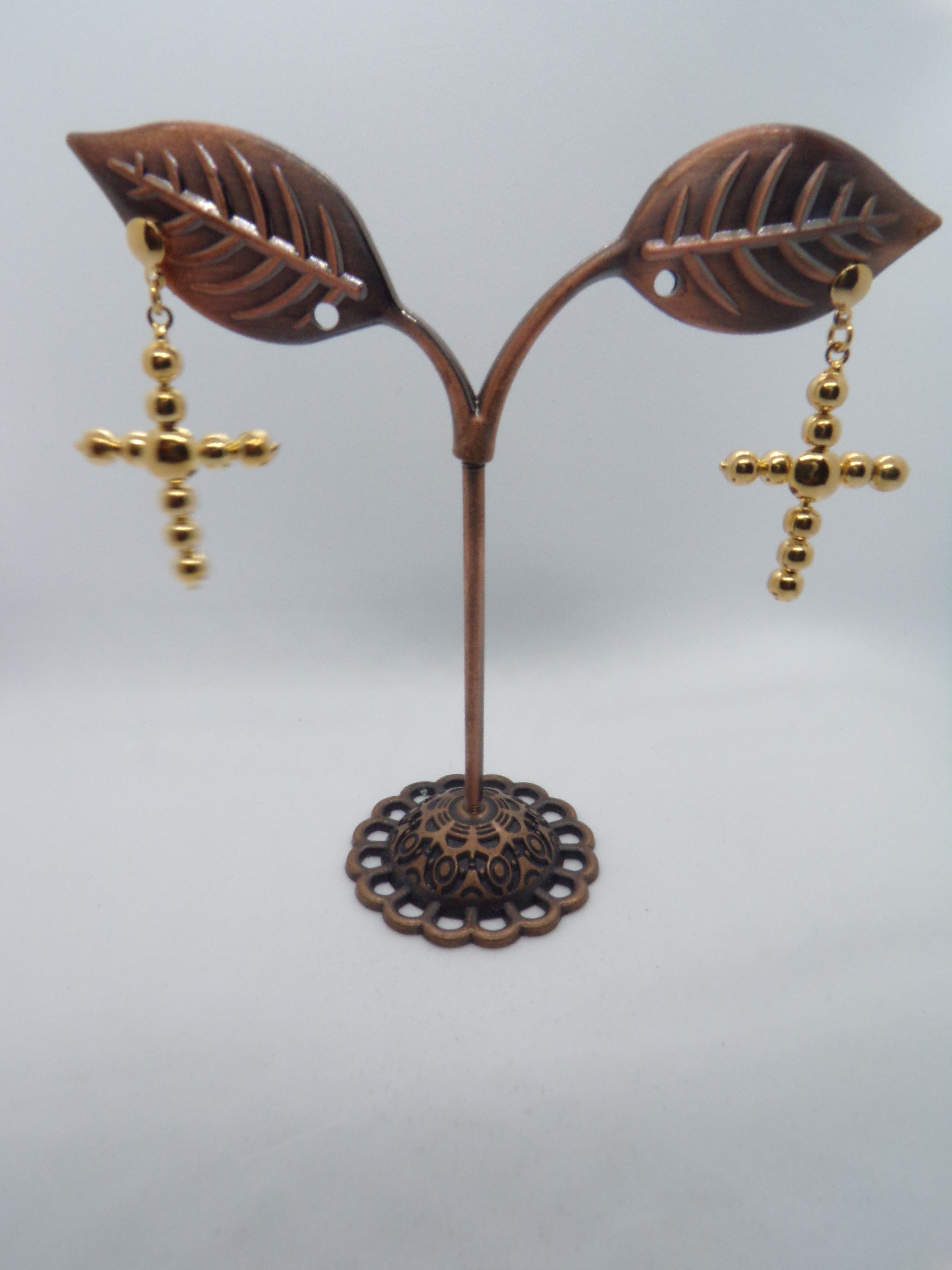 Aretes de cruz