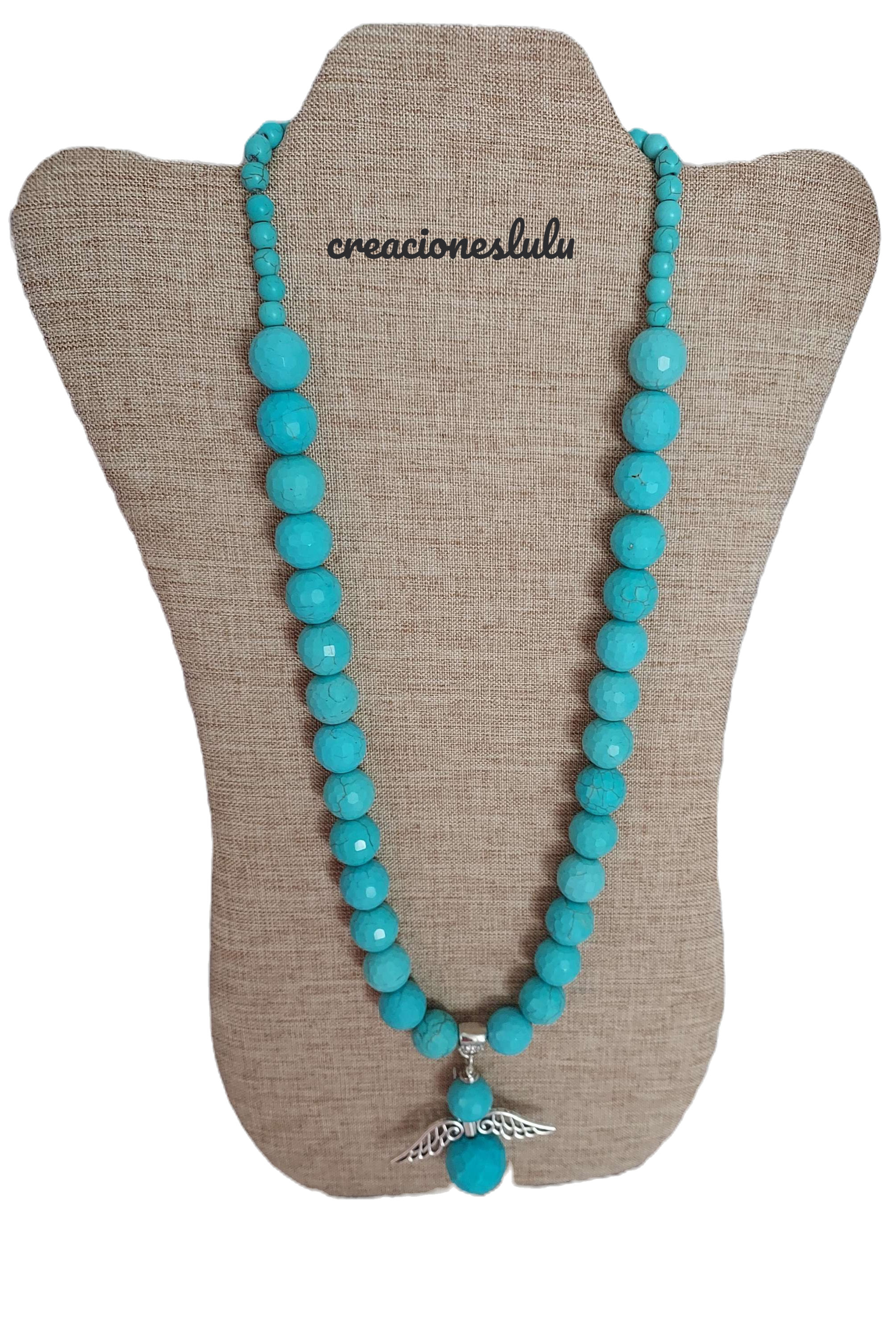 Collar  dije ángel turquesa