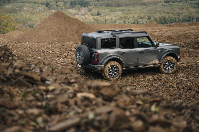 Ford Bronco Badlands 2024 Heckansicht Offroad