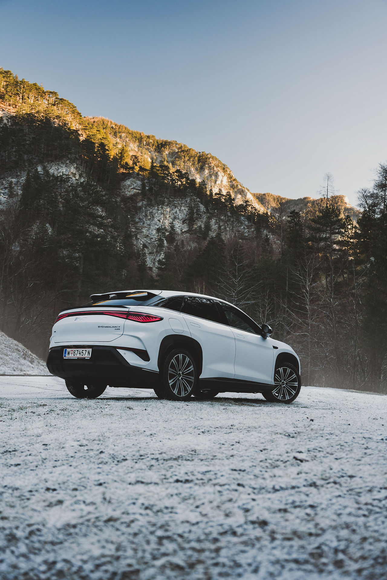 BYD Sealion 7 Excellence AWD 2025 Testbericht im Schnee Heckansicht