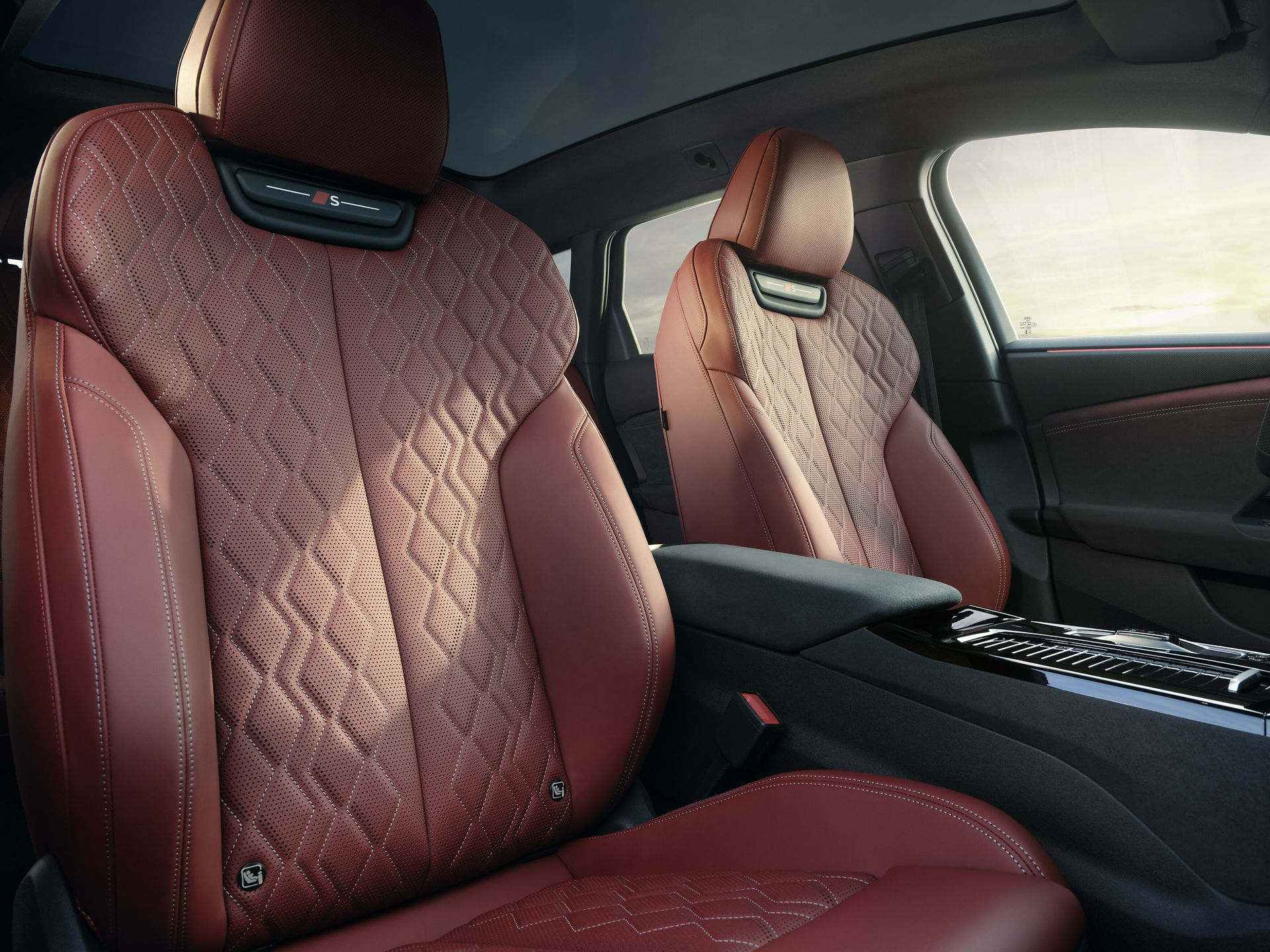 Audi S6 e-tron 2024 Innenraum S-Sportsitze
