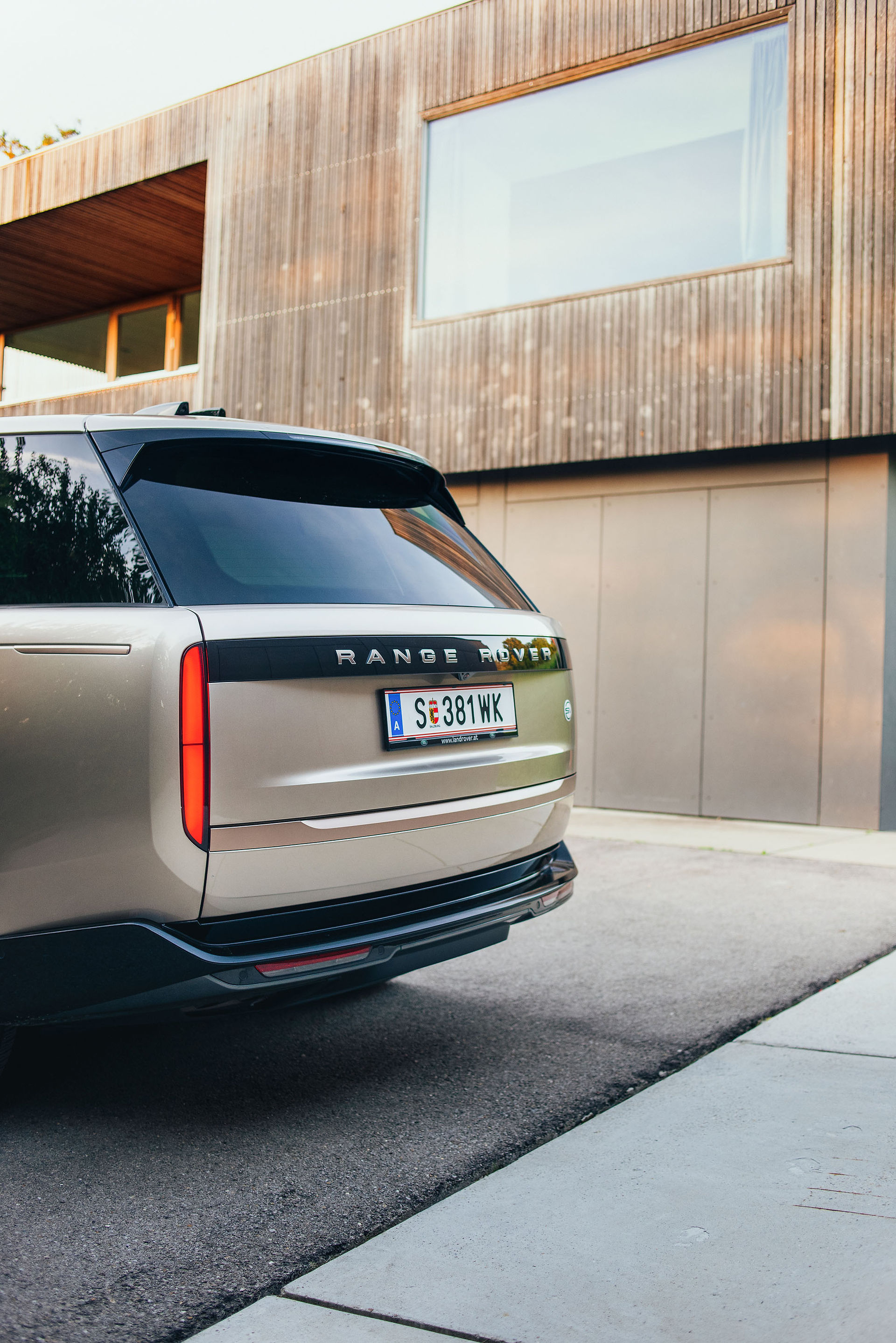 Range Rover SV D350 2022
