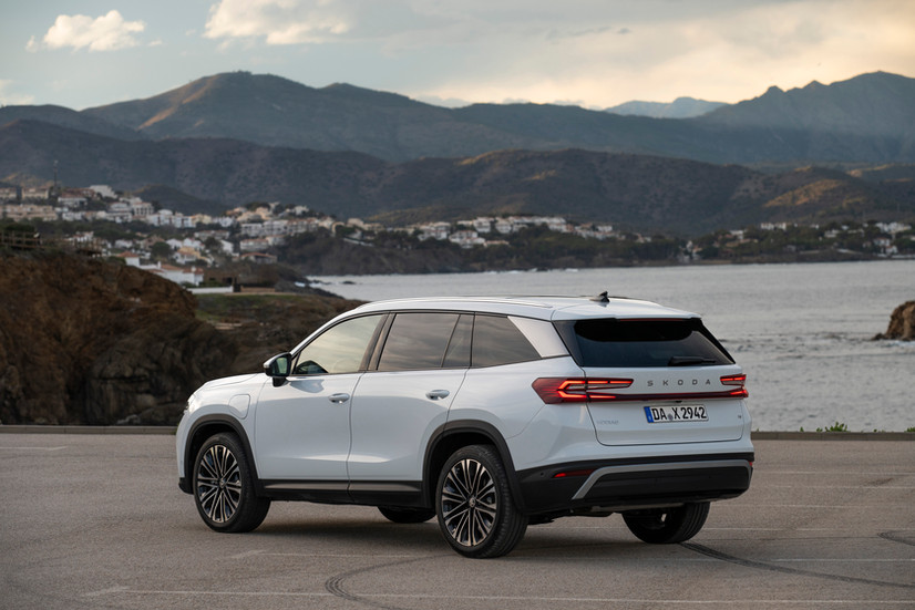 Der neue Skoda Kodiaq iV Plug In Hybrid 2024 Selection Heckansicht