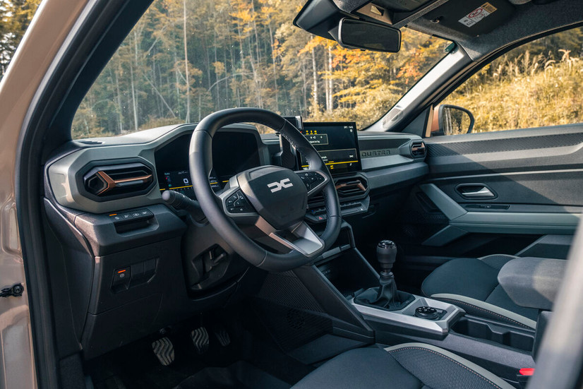 Neuer Dacia Duster 2024 4x4 Innenraum