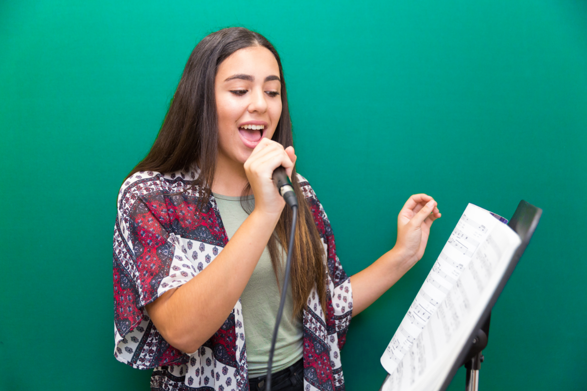 Finding Your Voice: 3 Things You'll Learn in Singing Lessons
