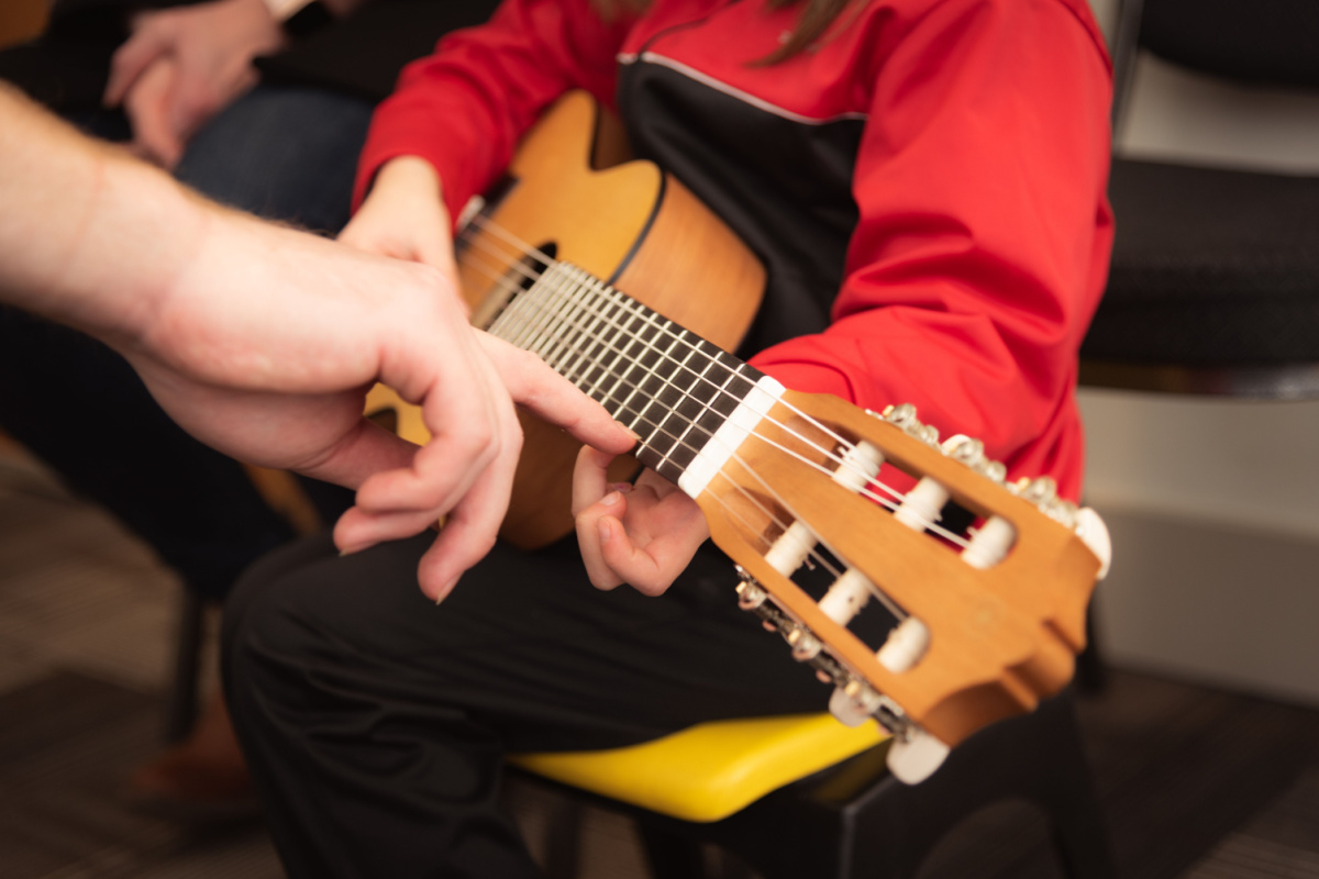 Strumming Success: Unleashing Guitar Potential With Jam Sessions