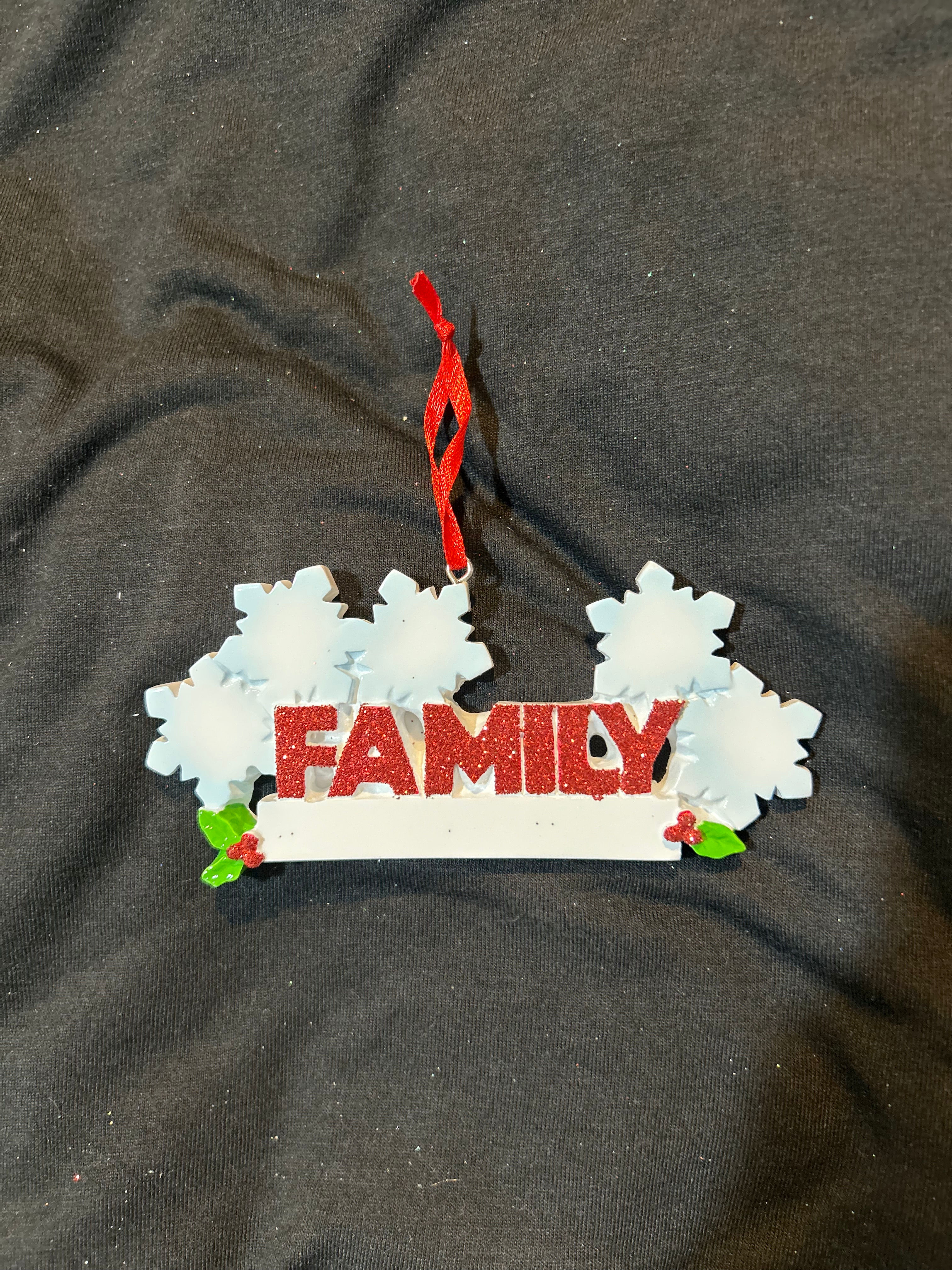 5 FAMILY SNOWFLAKES