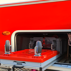 Roter Transportwagen