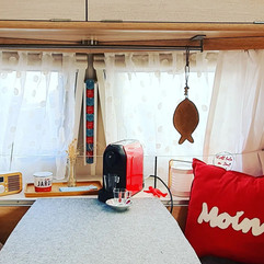 Kaffeemaschine auf de Tisch Eriba Rockabilly