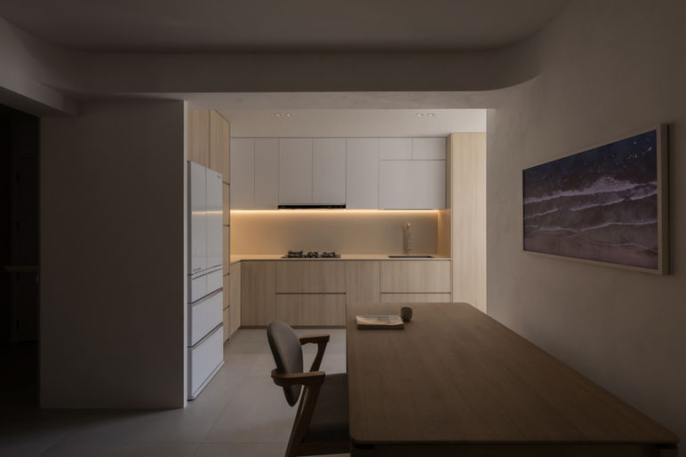 minimalist interior design
interior design singapore
limewash painting
kitchen design