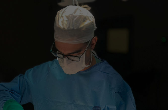 dr_marco_cirurgia2_edited_edited.jpg
