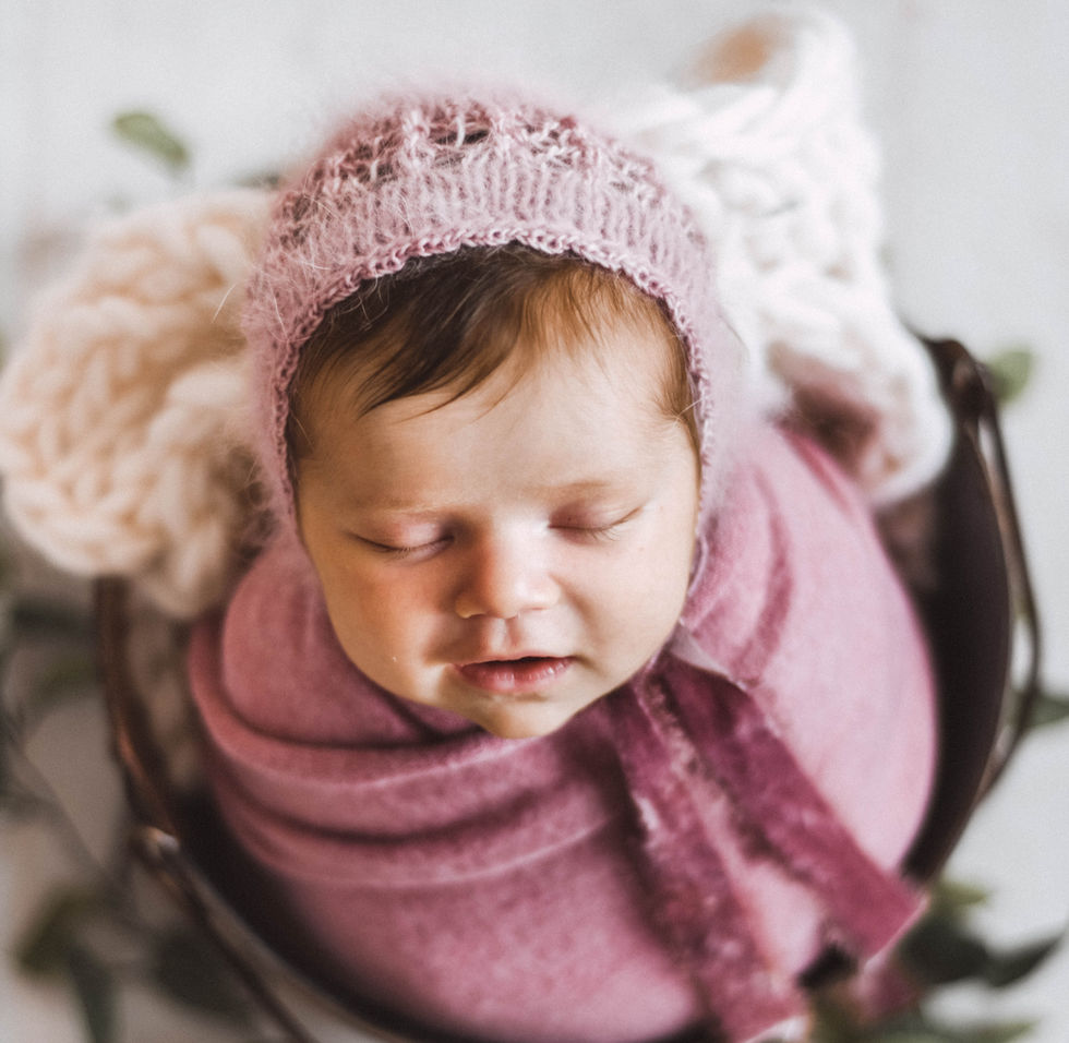 eagle river alaska newborn photography, eagle river baby photographer, photographer in eagle river, wedding photographer eagle river alaska