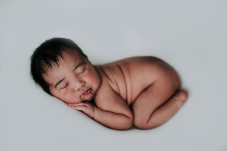 anchorage newborn photography, newborn photographer near me, professional newborn photos, anchorage family photography, best newborn photography anchorage