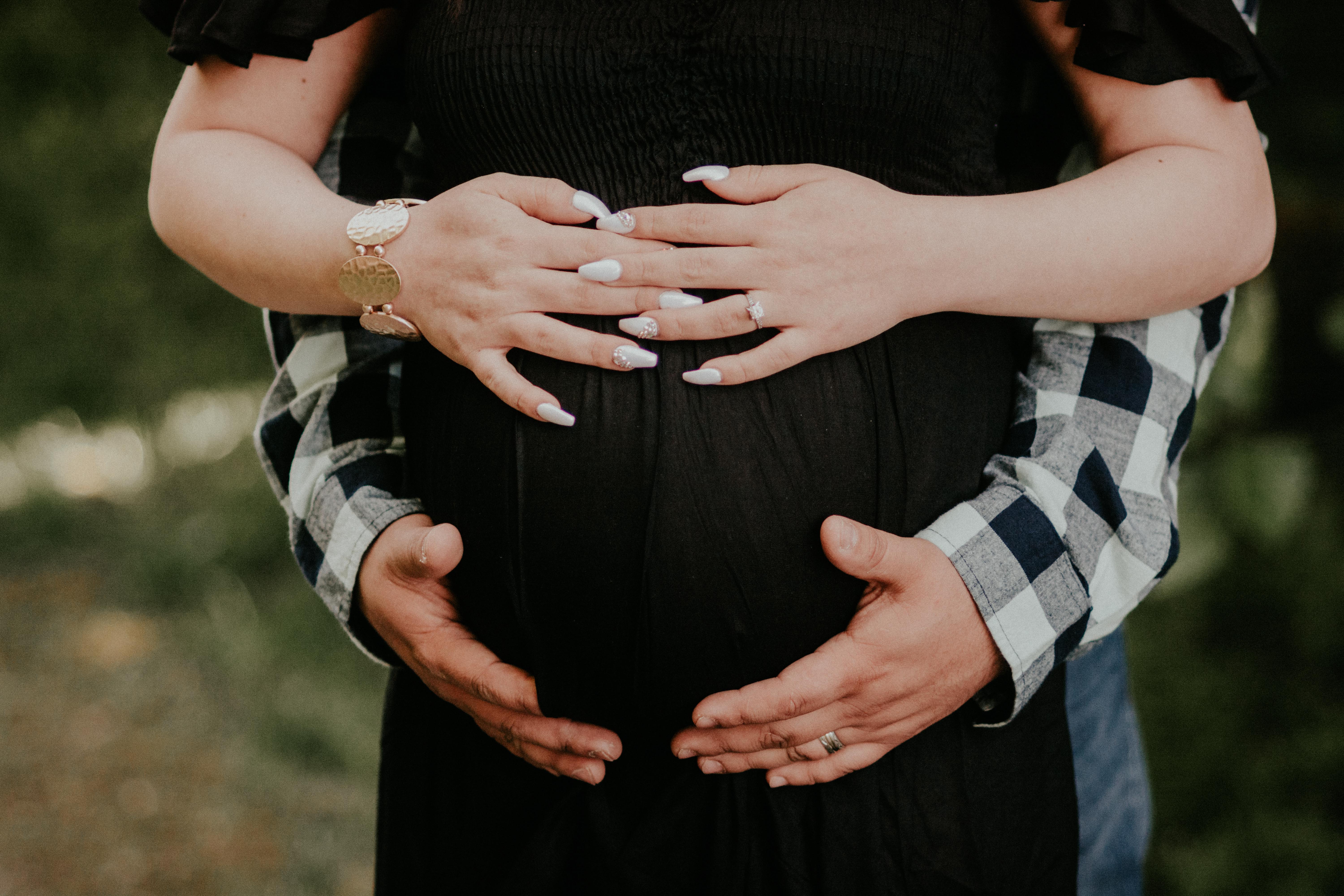Anchorage Maternity Photographer Foto Isabel